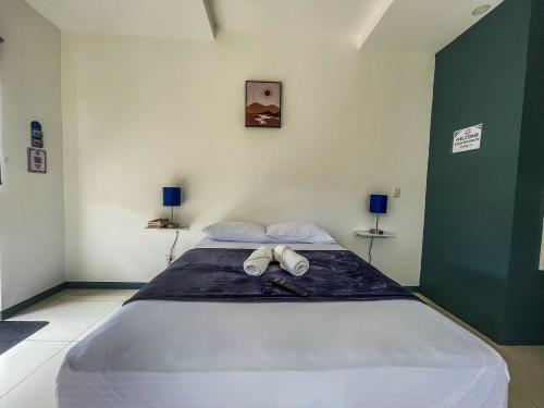 1a8da648-7ea8-4015-800c-0acf1af95dee